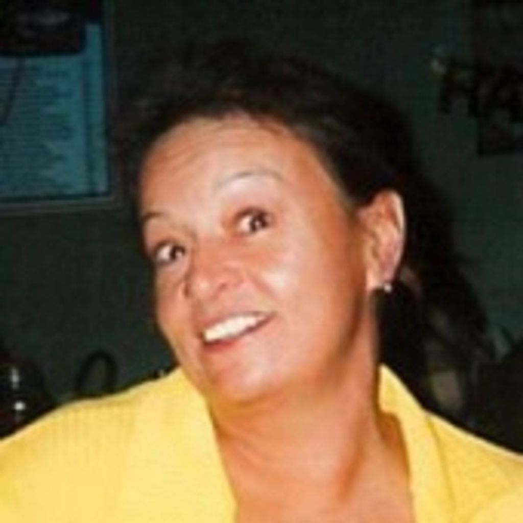 Debbie Bueno