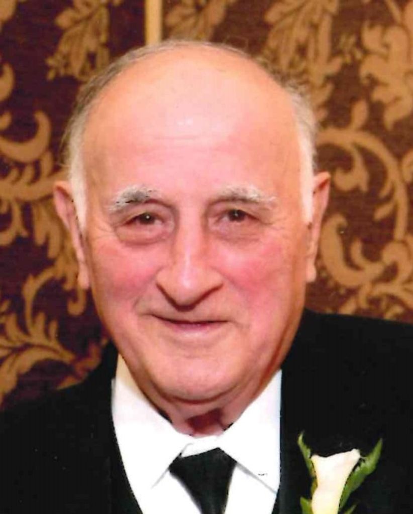 Cosmo Frank Magazu Profile Photo