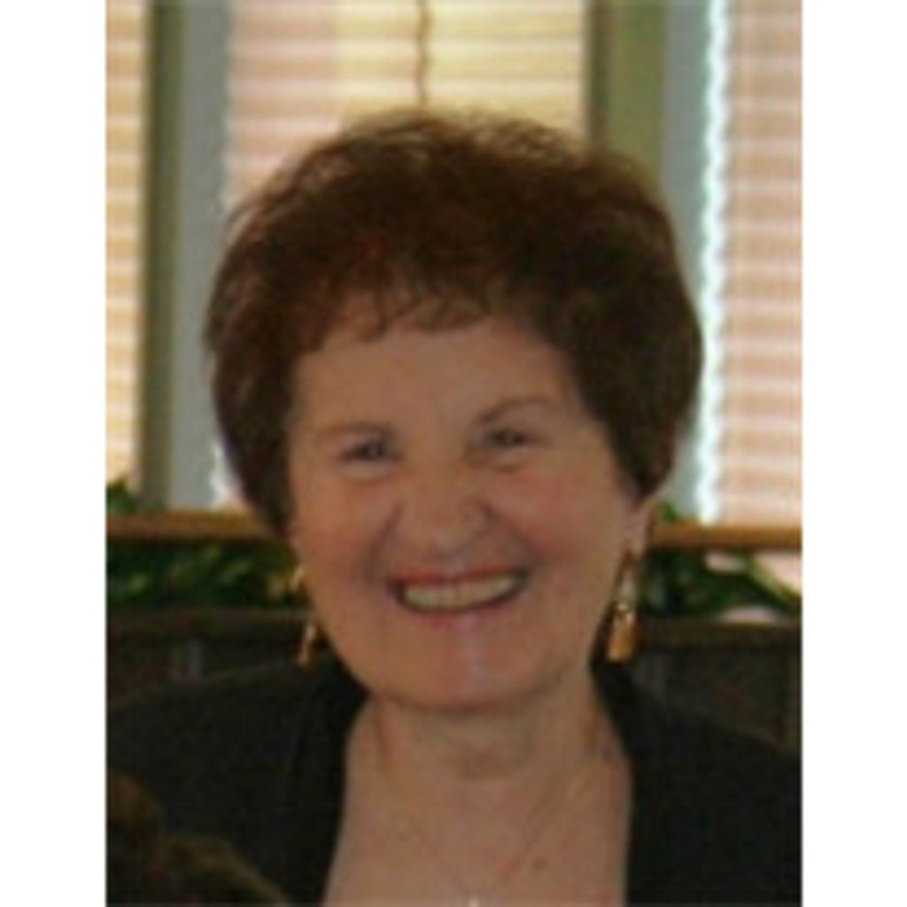 Yolanda (Trecarichi) Segol Profile Photo