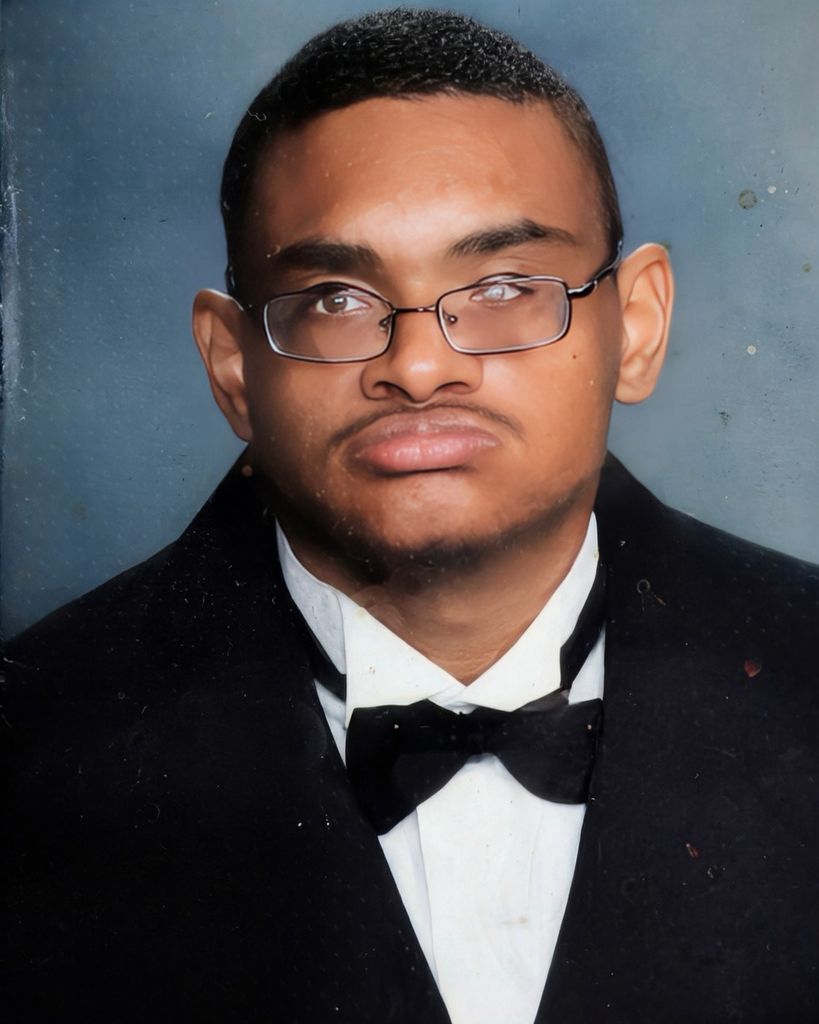 Carlos Emmett Espinet Profile Photo