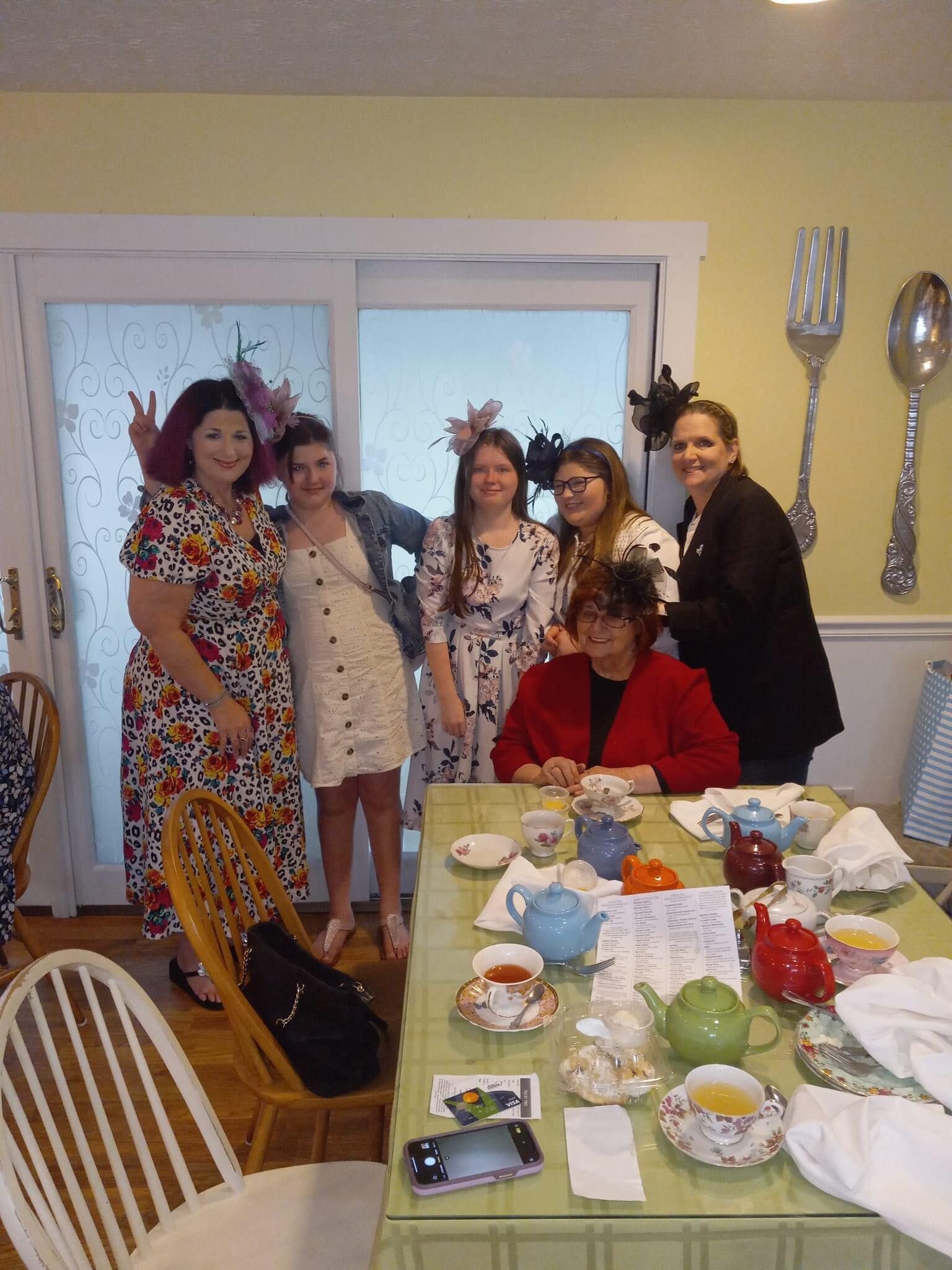 Gail Grimes photo gallery image 2 of 67