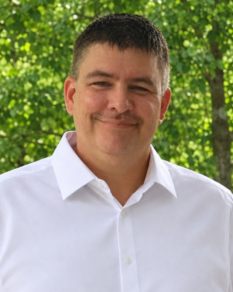 Dustin Lee Barker Profile Photo