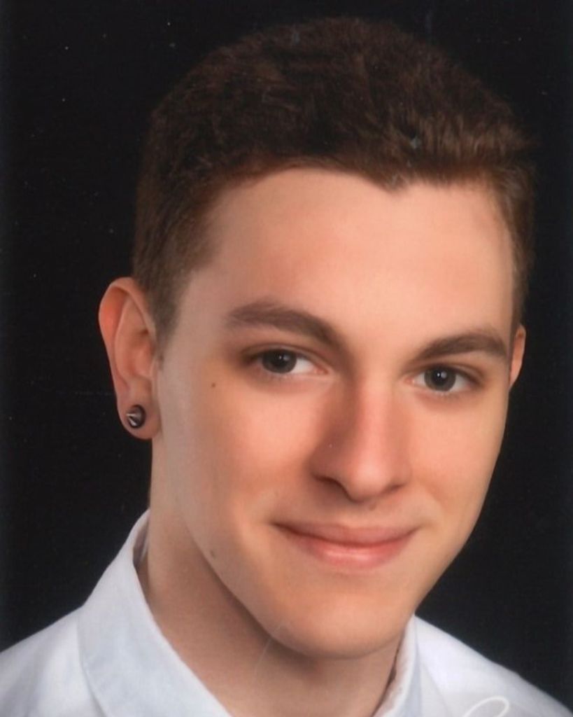 Alexander LaZar Profile Photo
