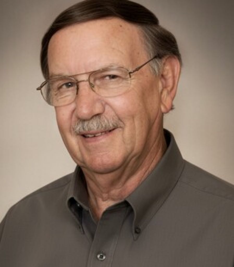 Donald Eugene "Gene" Davis Sr.