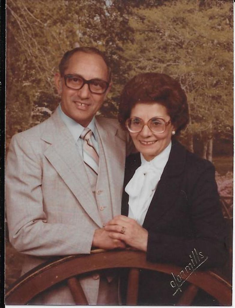 Antoinette Clara "Dee" (Deluco)  Nespeca