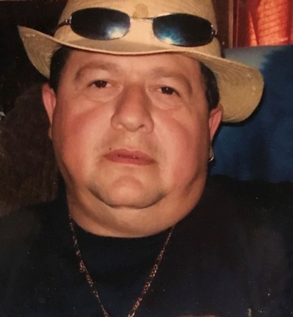 Cristobal Alvarez Profile Photo