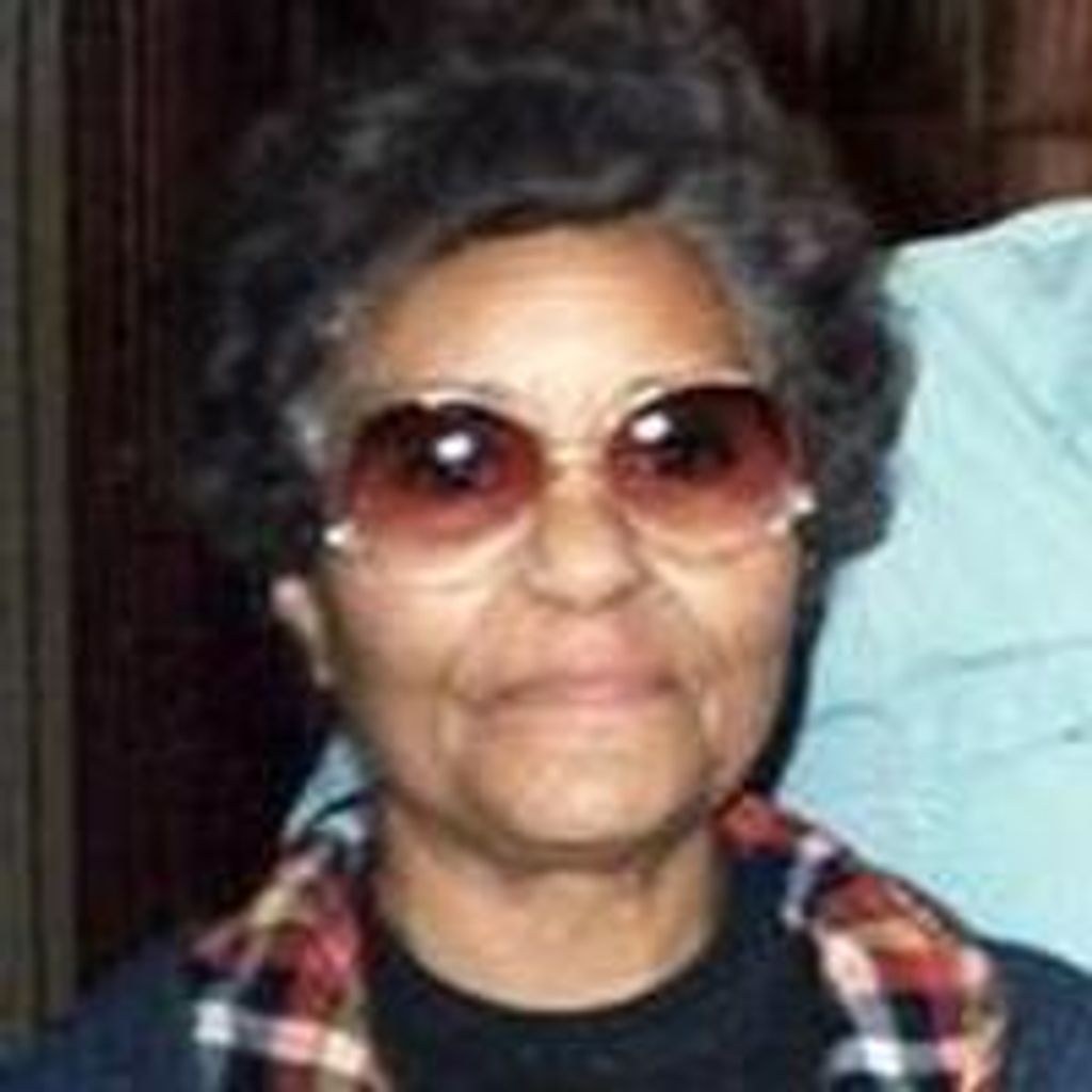 Nellie  Louise Glover