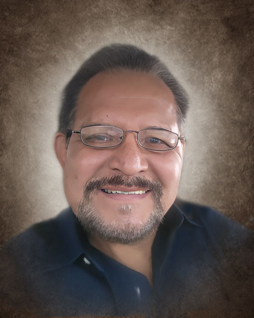 Guillermo Flores Profile Photo