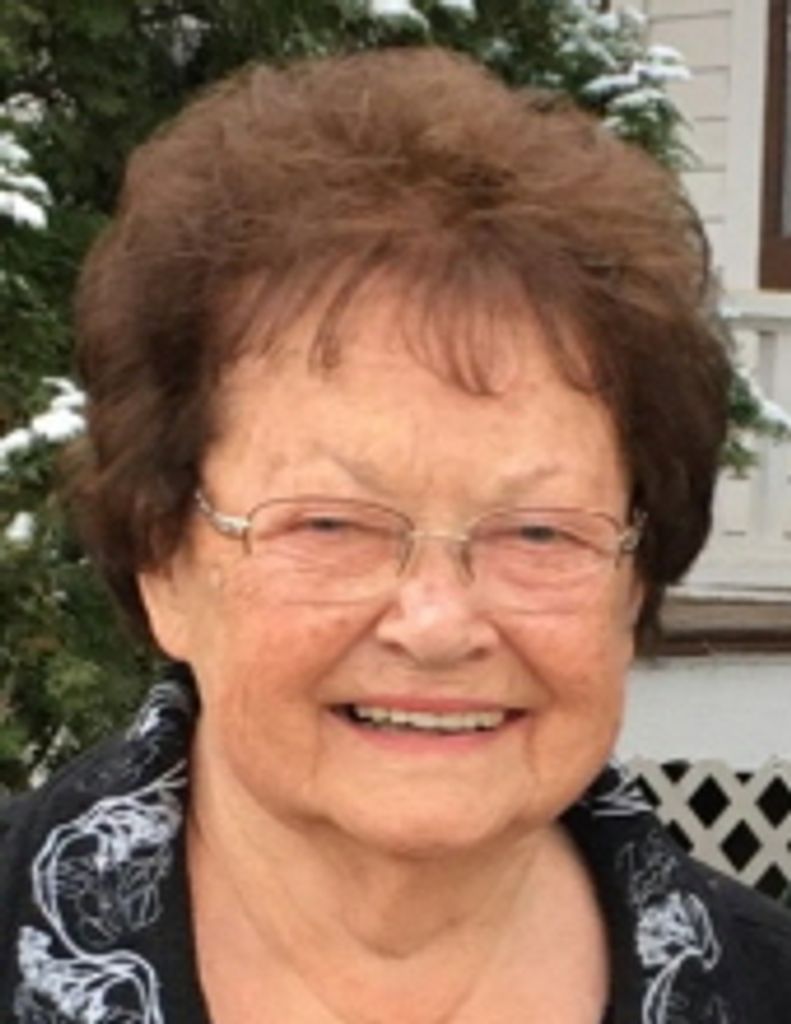 Vi (Viola) Peeters Profile Photo