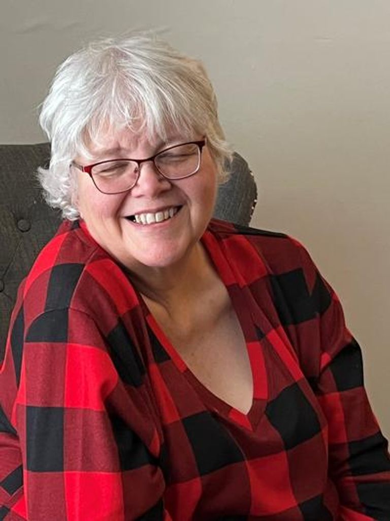 Rose Whitehead Profile Photo