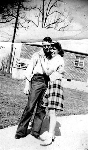 Evelyn Nichols Kirk photo gallery thumbnail 8 of 39