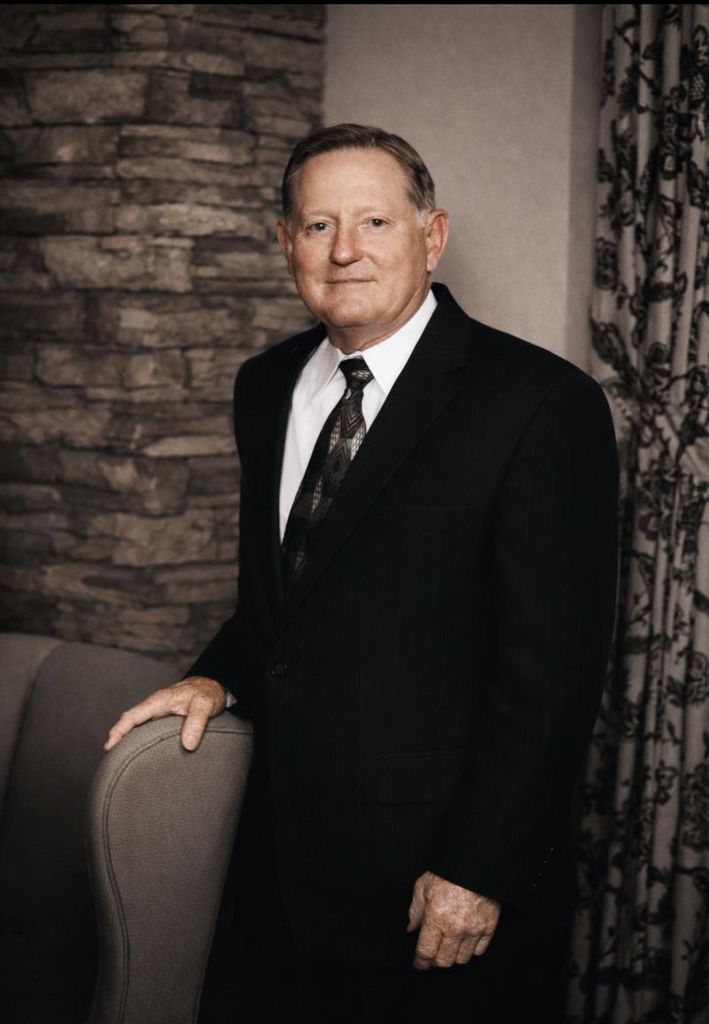 Michael Tessier Unkel Profile Photo