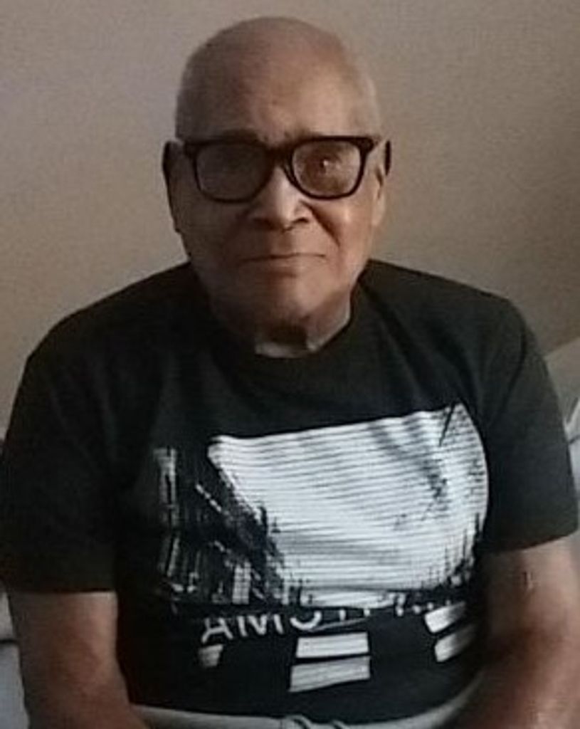 Tommie Lee Oliver Profile Photo