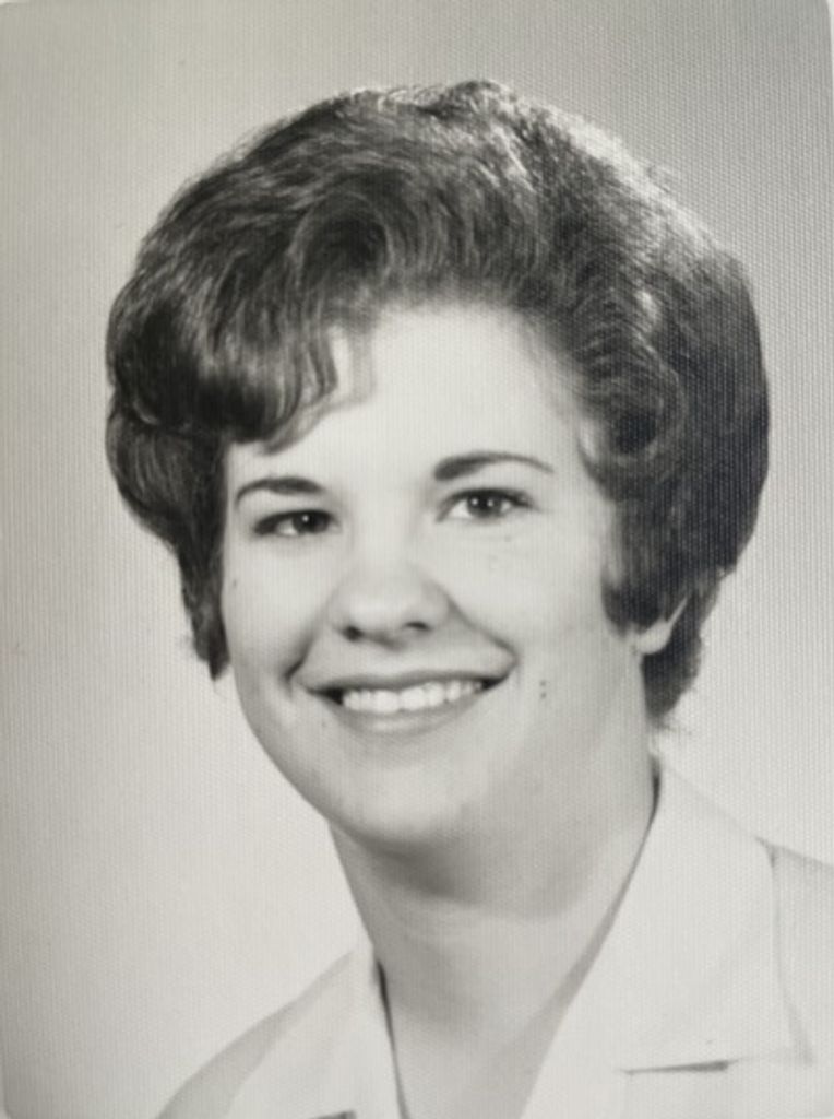 Linda Lou (Fiori) Wood Profile Photo