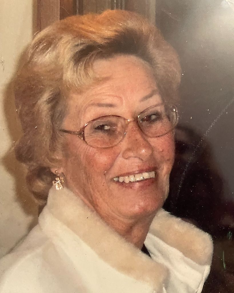 Patricia 'Pat' Mae Sires Profile Photo