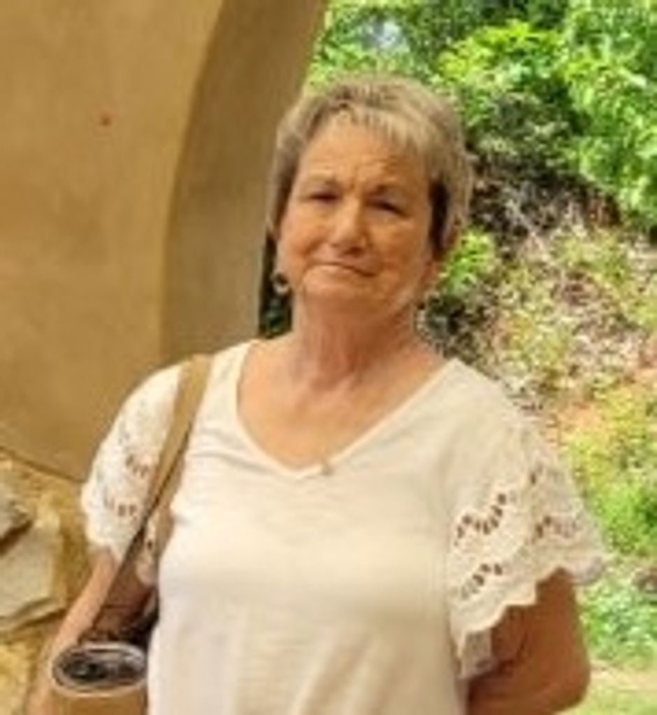 Patricia Gail Gibbs Head Profile Photo