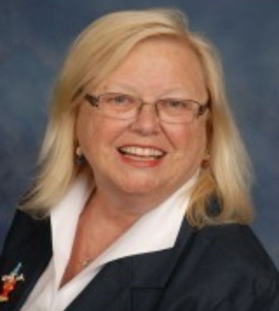 Linda L. Swalls Hogan