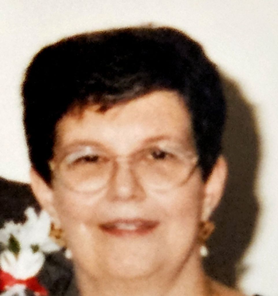 Betsy Maye Mills Profile Photo