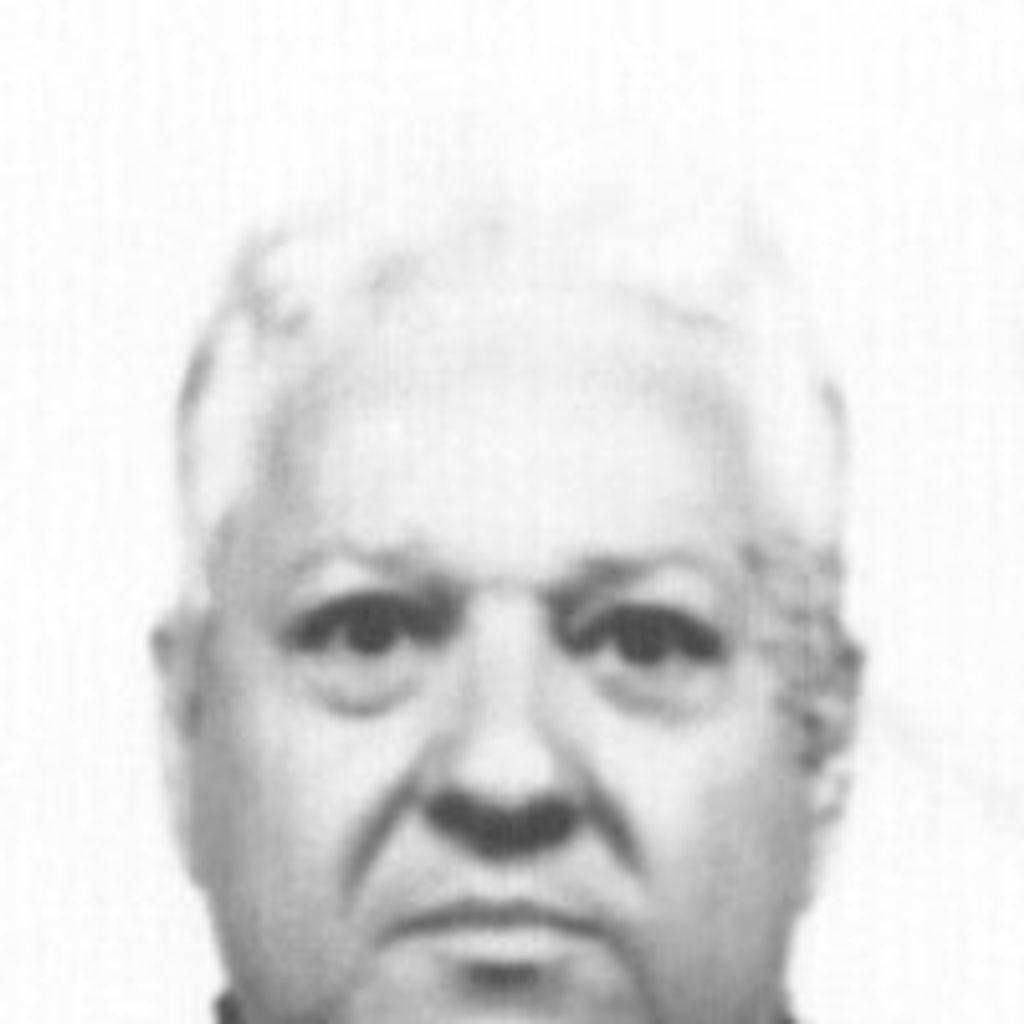 Kenneth E Wray