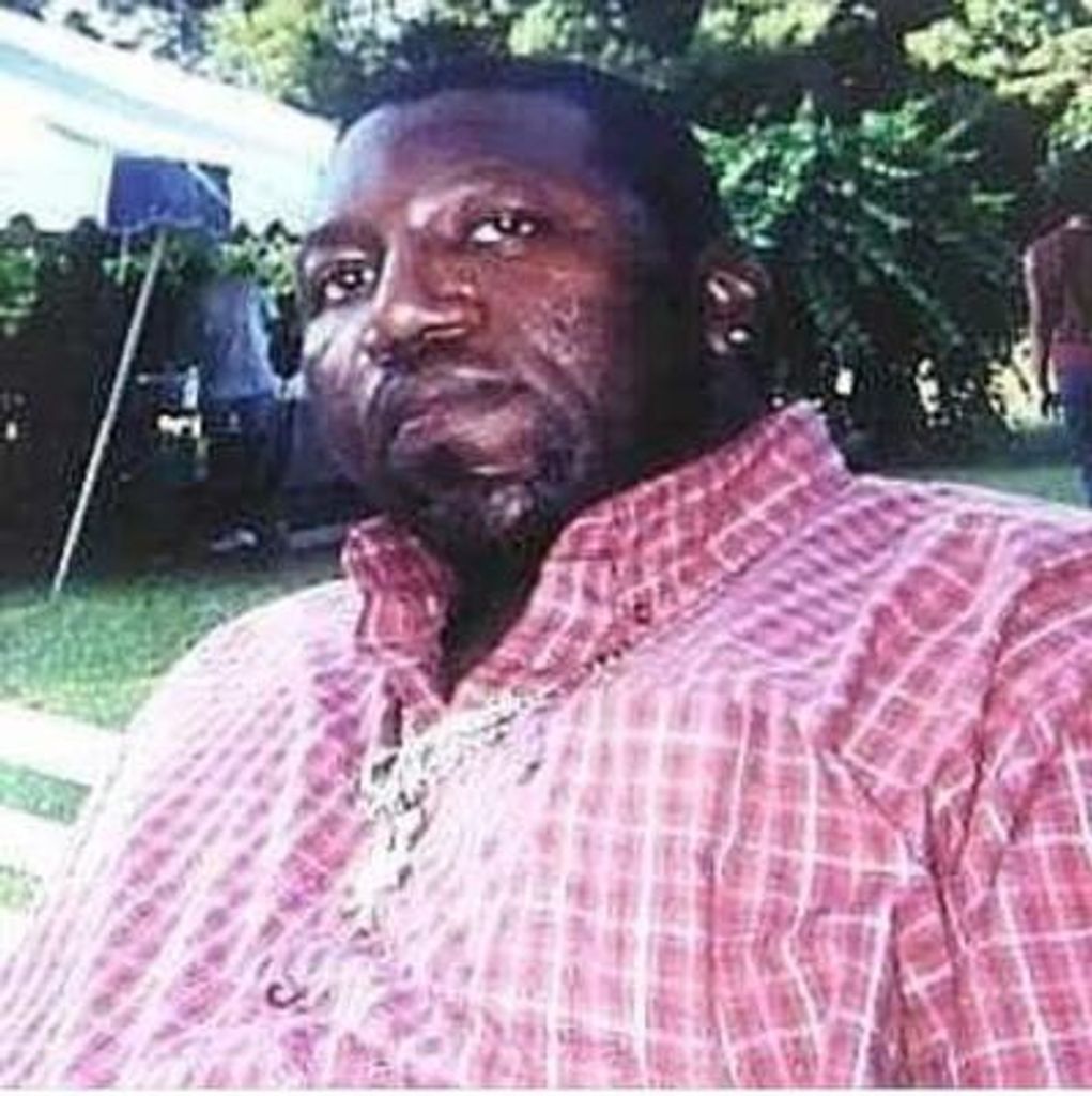 Wade O'Neal Robinson Profile Photo