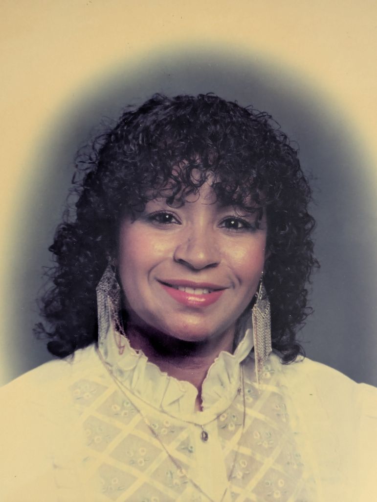 Gloria Maria Diaz Profile Photo