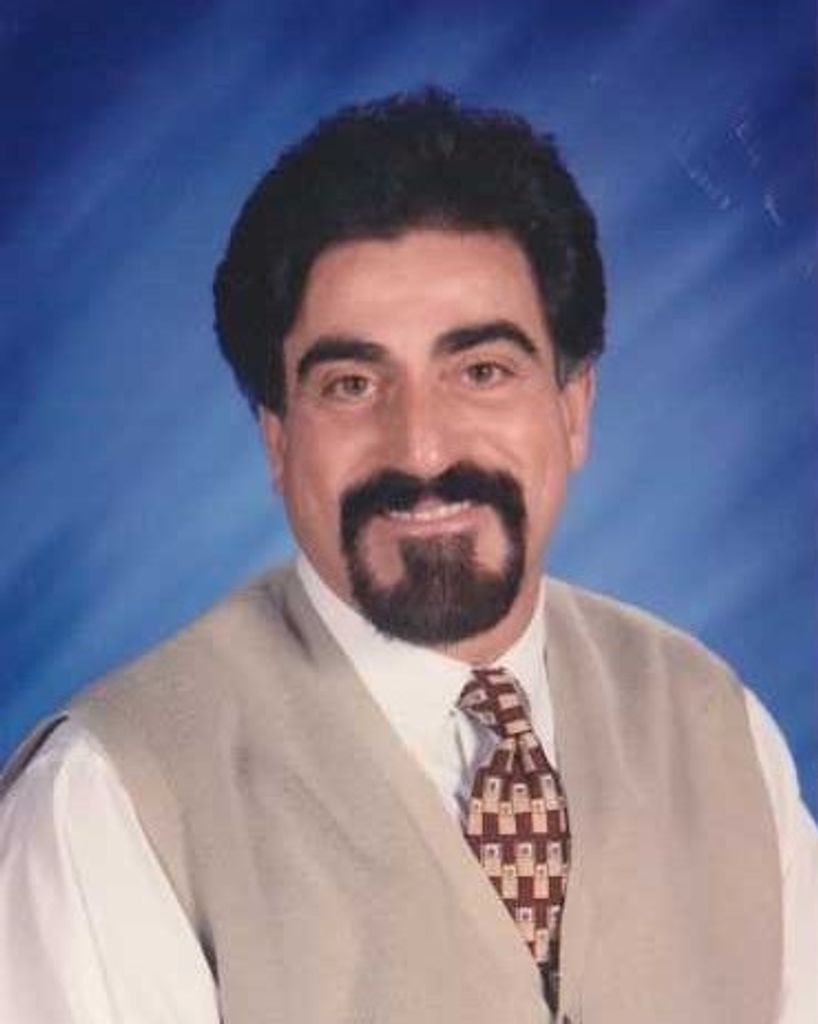 Raul Fernandez Profile Photo