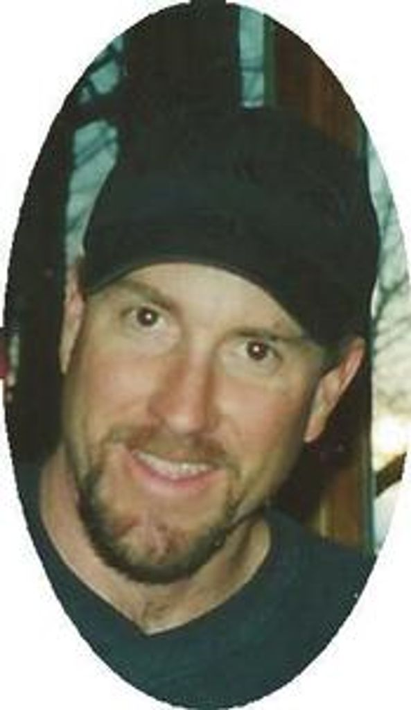 Thomas Michael Lovell Profile Photo