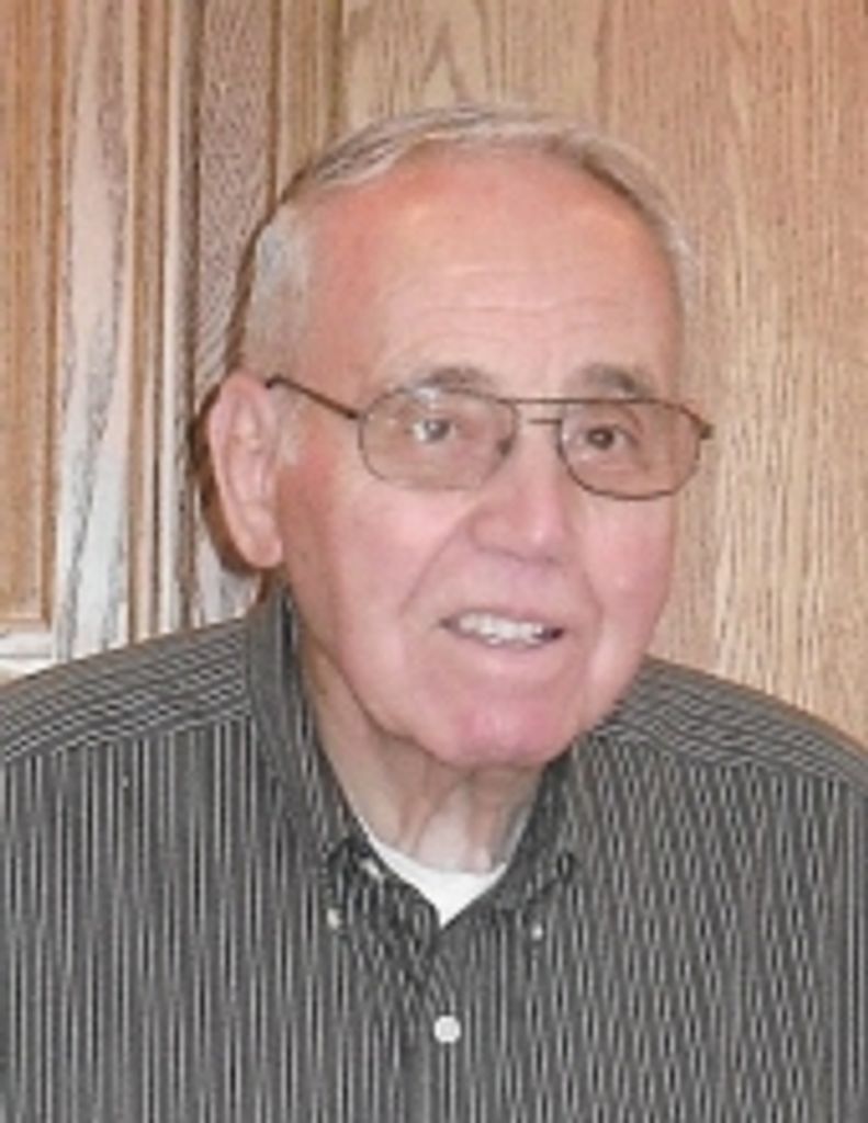 Lyle  Wall