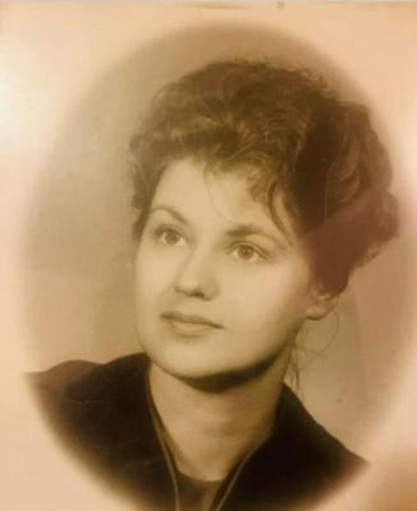 Betty Loretta Comstock Profile Photo