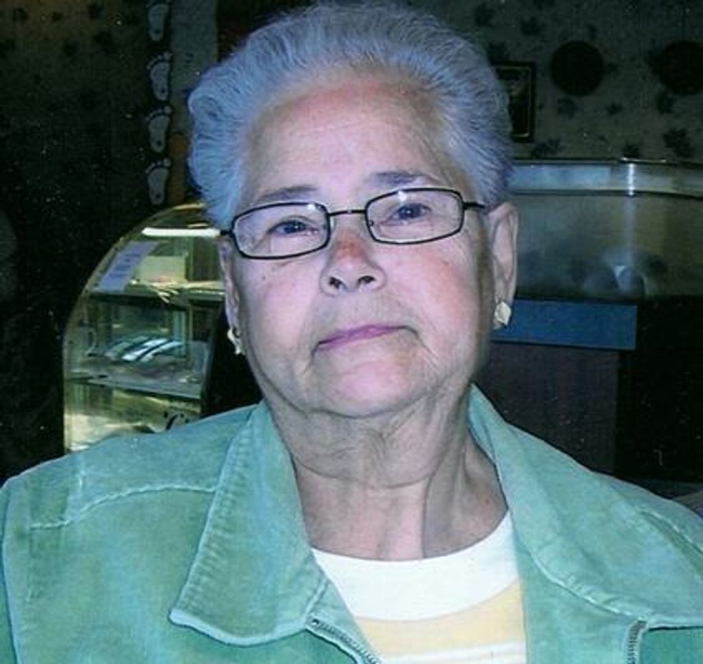 Wanda (Townsend) Mennega