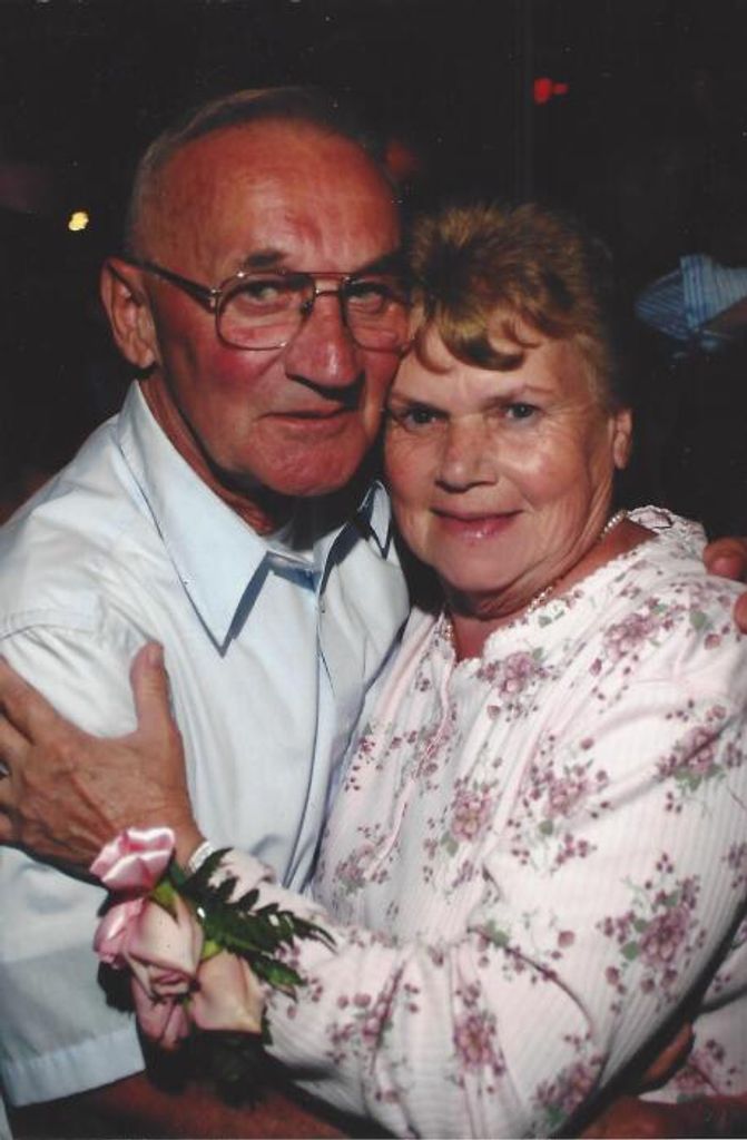 Edgar "Ed" & Nancy Sue (Abbott) Renaud