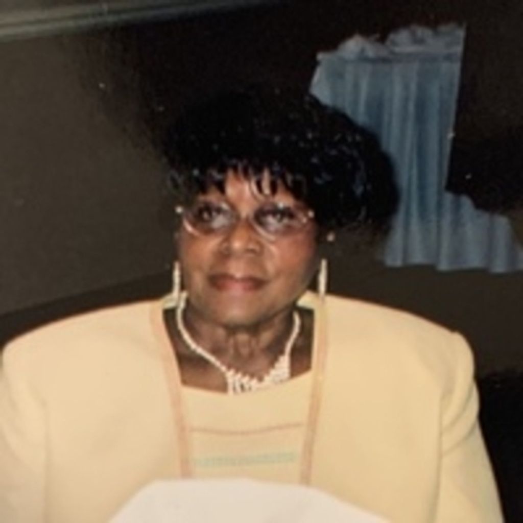 Geneva Smith Lloyd