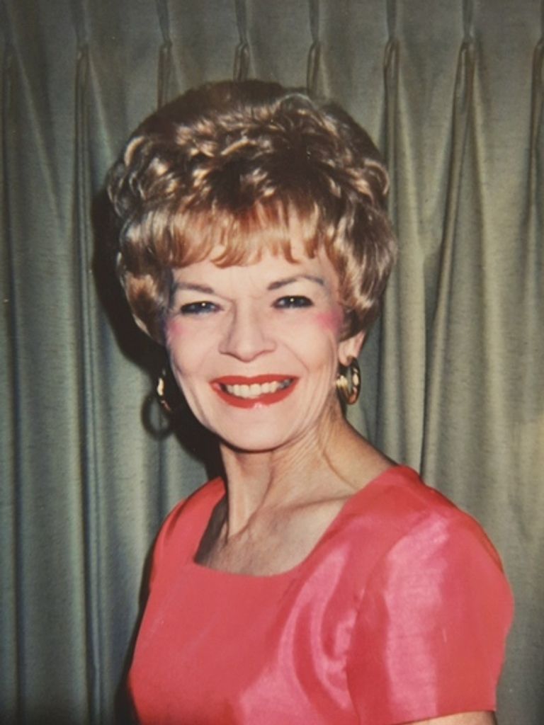 Suzanne Gray Adams Profile Photo