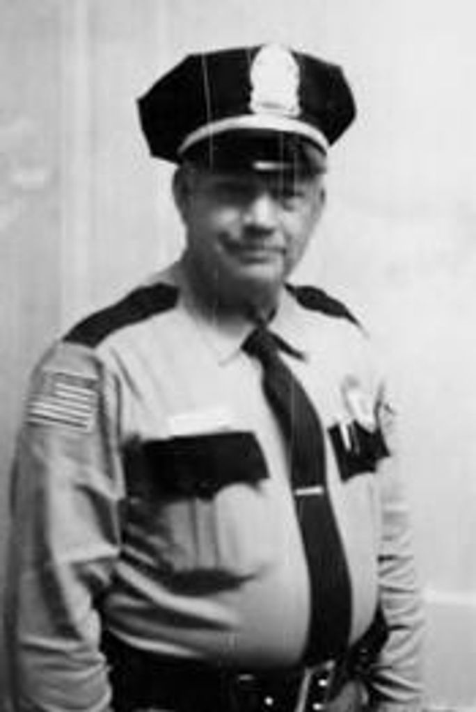 Leslie "Les" C. Tucker