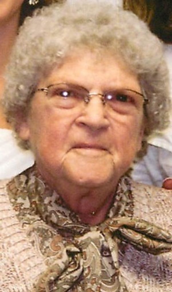 Vera J Siebenneicher
