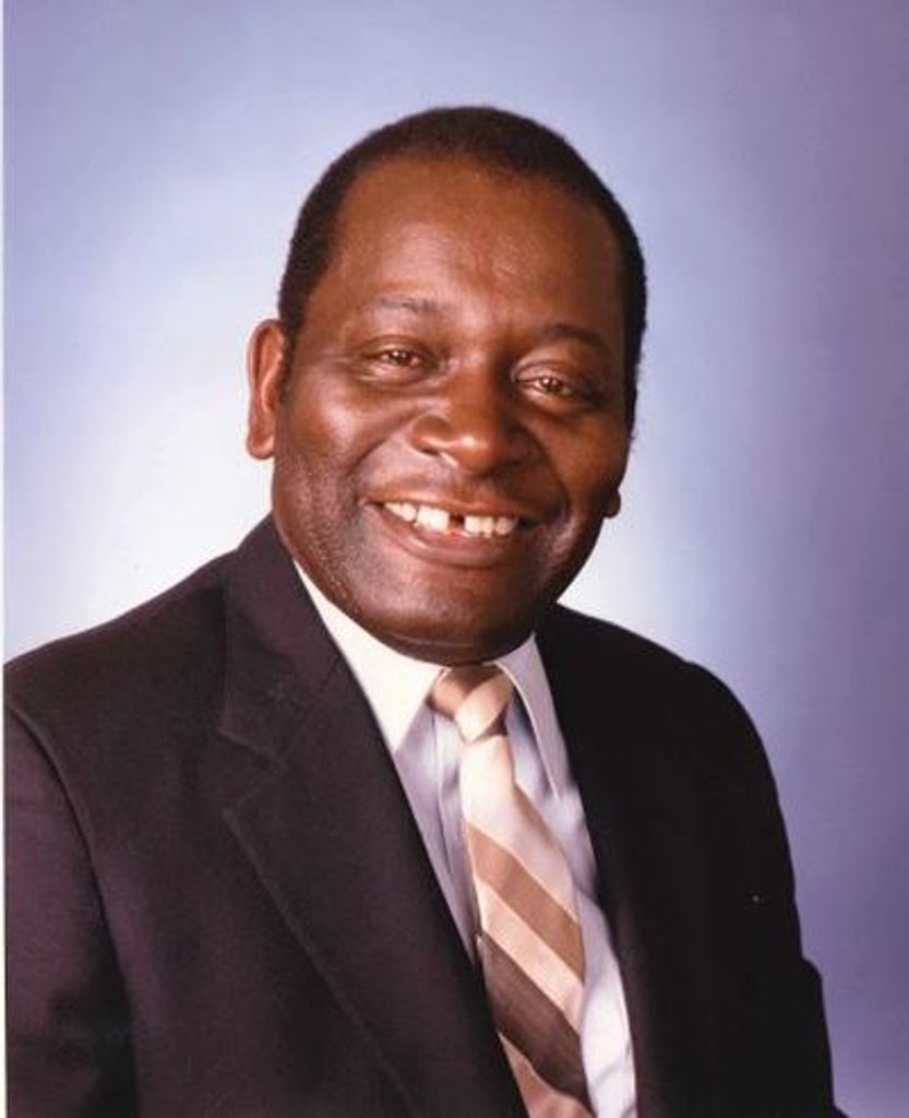 Robert Brown, Jr.