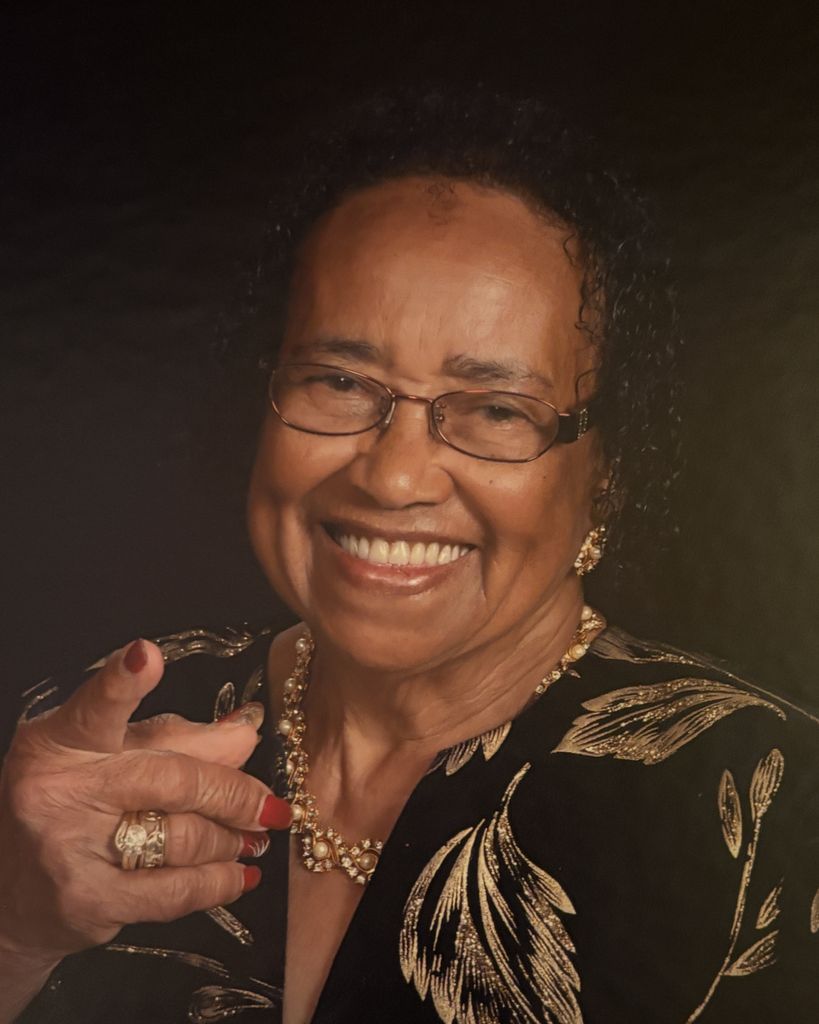 MARY LOUISE WILLIAMS Profile Photo