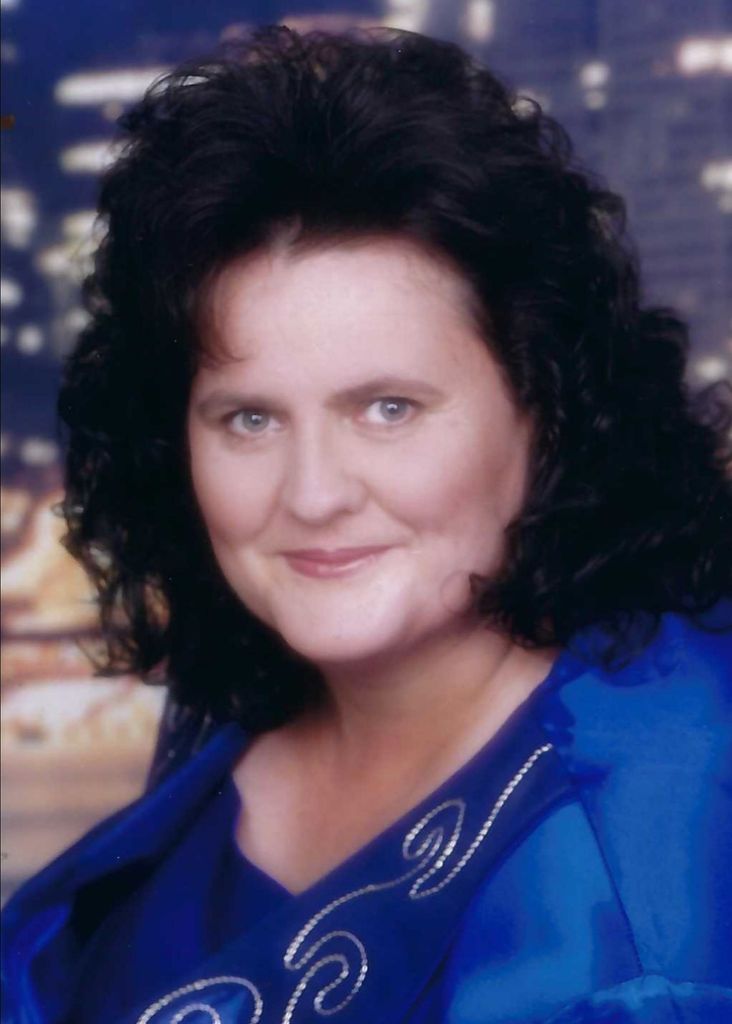Elizabeth Sessions Lopez Tristan Profile Photo