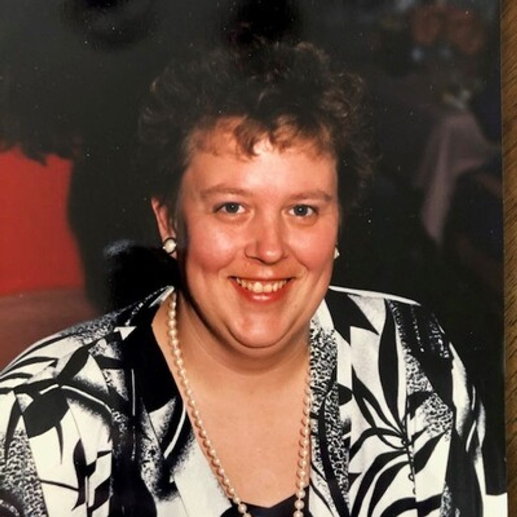 Maureen Hunt Profile Photo