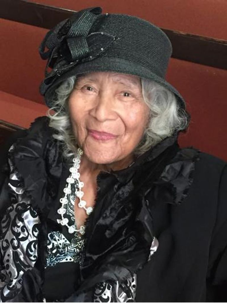 Gussie Dennis Profile Photo