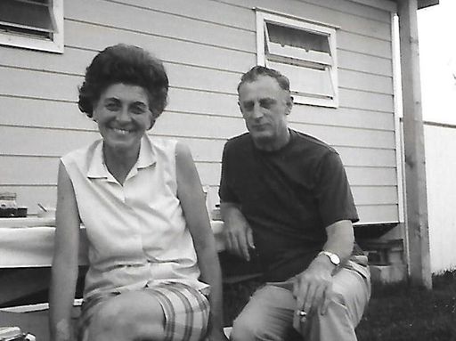 Linda L. Dilling photo gallery thumbnail 11 of 79