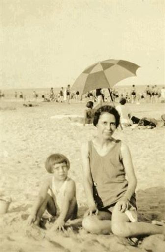 Laverne Croft Snowden photo gallery thumbnail 14 of 80