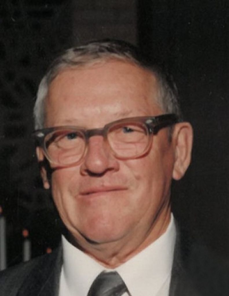 Floyd  E. Kumm Profile Photo