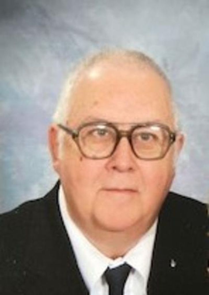 Cecil W. Comte Profile Photo