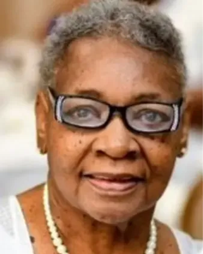 Linda Kelly's obituary image