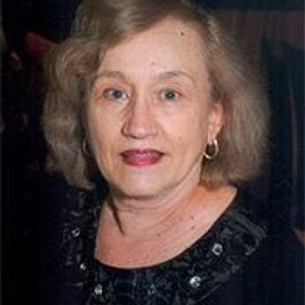 Loretta Lee