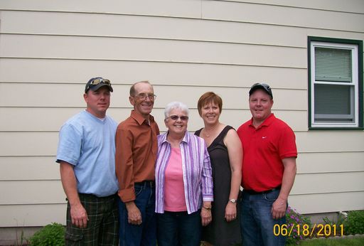Gary L. Benge photo gallery thumbnail 100 of 264