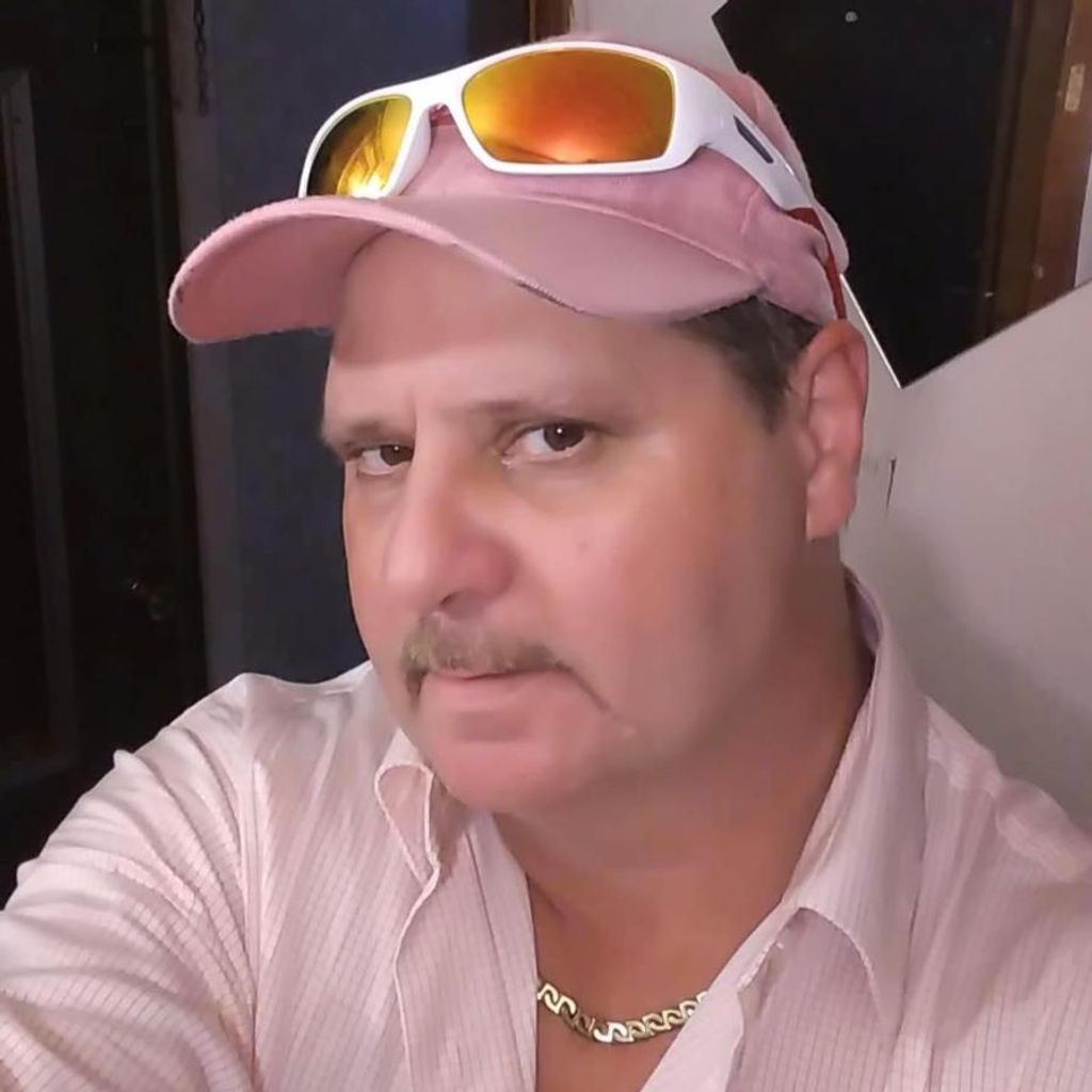 Chris Anthony Hilton Profile Photo