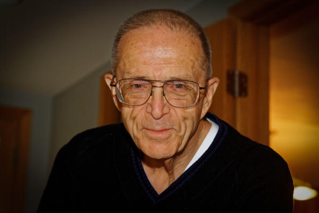 Robert Louis Holzfurtner Kohls Profile Photo