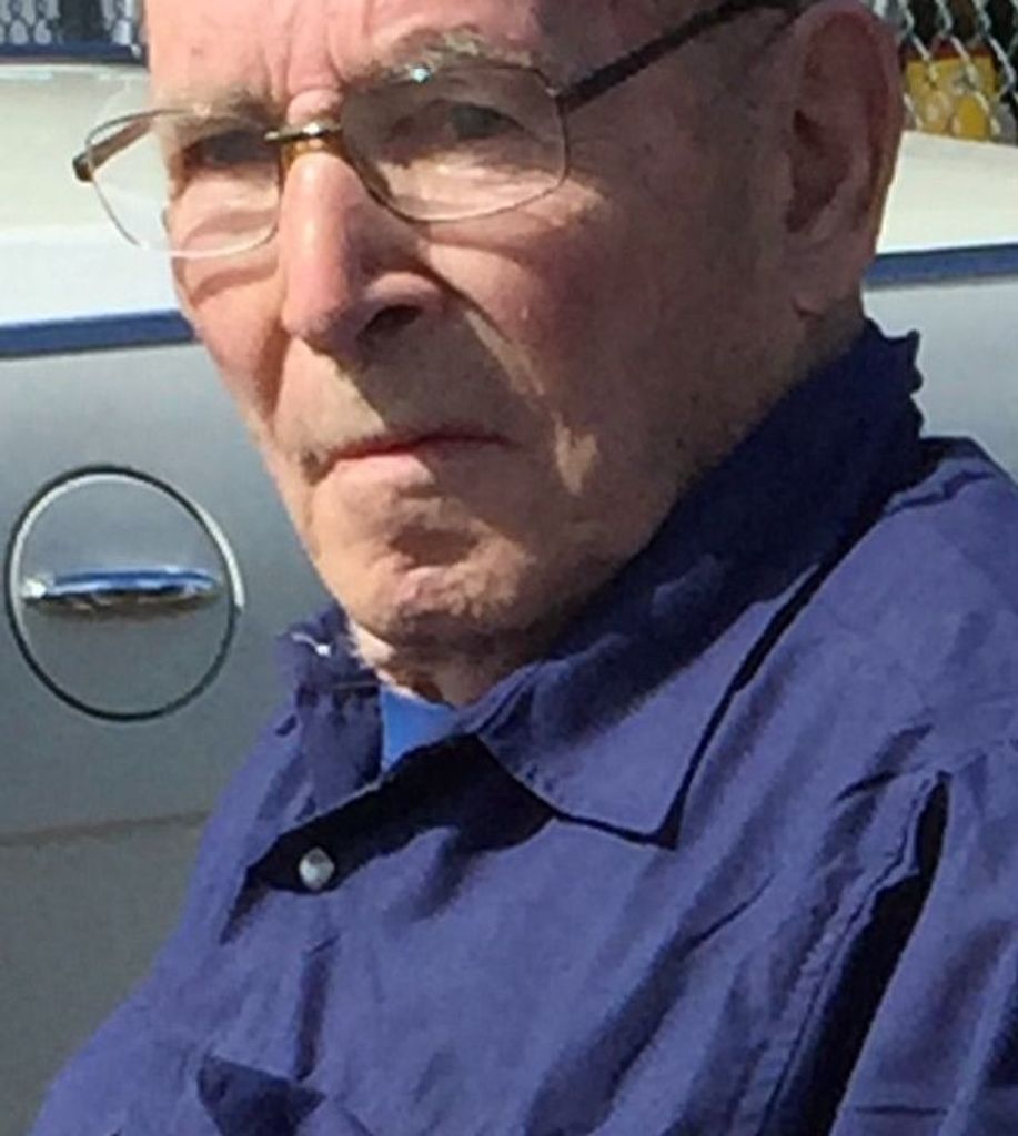 Howard  W Myers